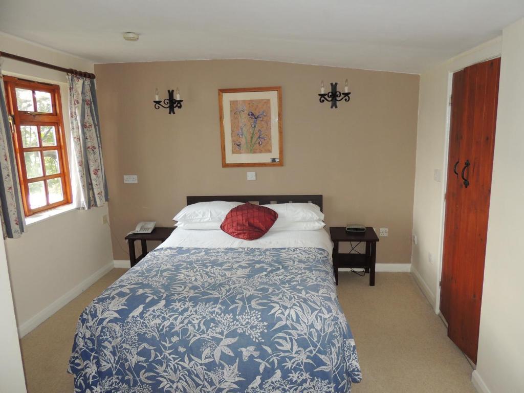 Mannings Heath Hotel Horsham Room photo